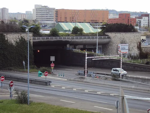 A14 : un mur du tunnel de La Défense s’effondre sans faire de blessés